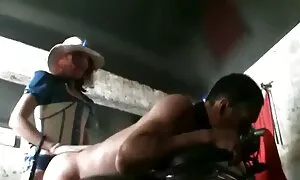 Ο λάτρης του strapon ...